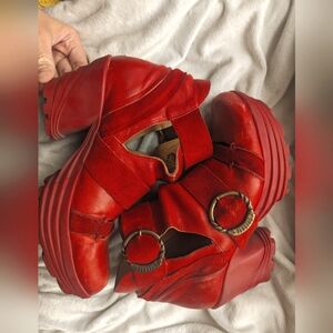 Fluevog Mellow Socal Red Platform Buckle Boot Women's size 11